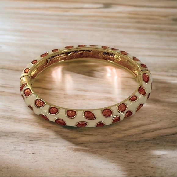 3 Bracelets Kenneth Cole enamel hinged Zebra, Giraffe or black striped bracelets - Picture 3 of 13